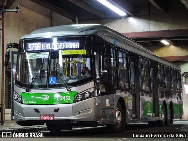 Viação Gato Preto 1 2432 na cidade de São Paulo, São Paulo, Brasil, por Luciano Ferreira da Silva. ID da foto: 8839012.