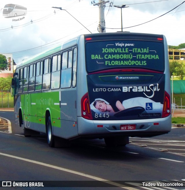 Viação Garcia 8445 na cidade de Londrina, Paraná, Brasil, por Tadeu Vasconcelos. ID da foto: 8842747.