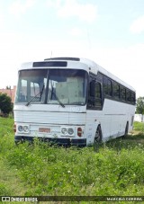 Ônibus Particulares 6500 na cidade de Iguatu, Ceará, Brasil, por MARCELO CORREIA. Número da foto: #8840822.