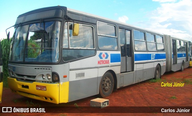 Metrobus 037 na cidade de Goiânia, Goiás, Brasil, por Carlos Júnior. ID da foto: 8846385.