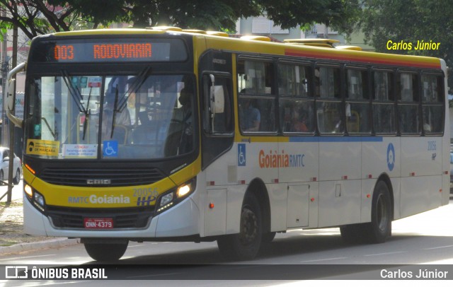HP Transportes Coletivos 20056 na cidade de Goiânia, Goiás, Brasil, por Carlos Júnior. Número da foto: #8846116.