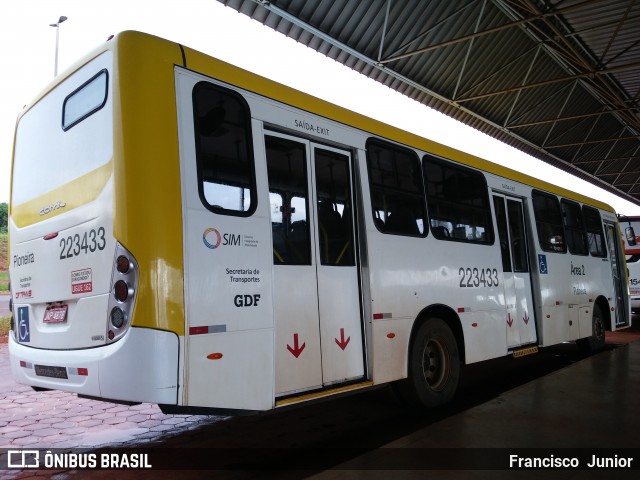 Viação Pioneira 223433 na cidade de Brasília, Distrito Federal, Brasil, por Francisco  Junior. ID da foto: 8849533.