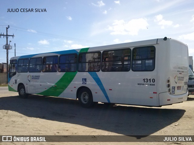 Noiva do Mar Mobilidade 1310 na cidade de Rio Grande, Rio Grande do Sul, Brasil, por JULIO SILVA. Número da foto: #8851152.