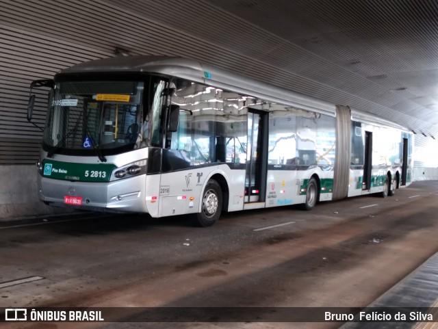 Via Sudeste Transportes S.A. 5 2813 na cidade de São Paulo, São Paulo, Brasil, por Bruno  Felício da Silva. ID da foto: 8848605.