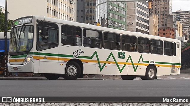 Empresa Gazômetro de Transportes 4004 na cidade de Porto Alegre, Rio Grande do Sul, Brasil, por Max Ramos. Número da foto: #8847410.