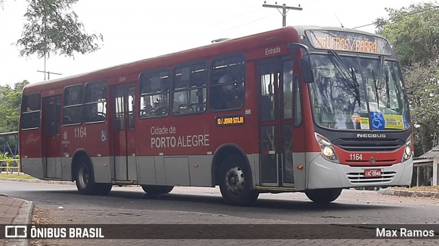 Trevo Transportes Coletivos 1164 na cidade de Porto Alegre, Rio Grande do Sul, Brasil, por Max Ramos. Número da foto: #8852994.