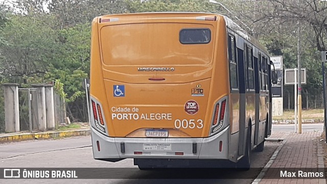 Companhia Carris Porto-Alegrense 0053 na cidade de Porto Alegre, Rio Grande do Sul, Brasil, por Max Ramos. Número da foto: #8852958.