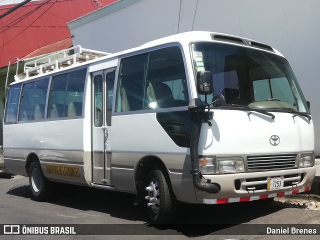 Autobuses sin identificación - Costa Rica SJB 7253 na cidade de San Vicente, Moravia, San José, Costa Rica, por Daniel Brenes. ID da foto: 8852947.