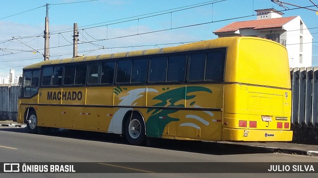 Machado 908 na cidade de Canoas, Rio Grande do Sul, Brasil, por JULIO SILVA. ID da foto: 8856592.