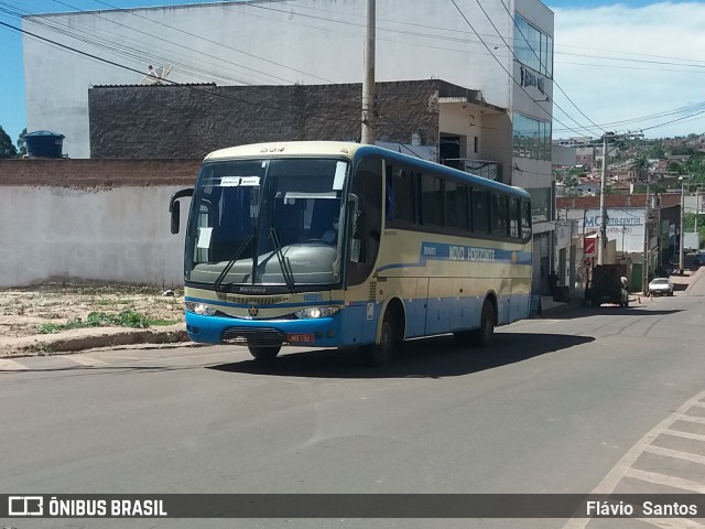 Viação Novo Horizonte 1005011 na cidade de Barra da Estiva, Bahia, Brasil, por Flávio  Santos. ID da foto: 8854934.