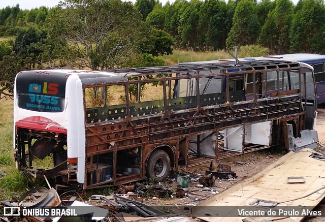 Sucata e Desmanches 3255 na cidade de Santo Antônio do Monte, Minas Gerais, Brasil, por Vicente de Paulo Alves. Número da foto: #8857998.