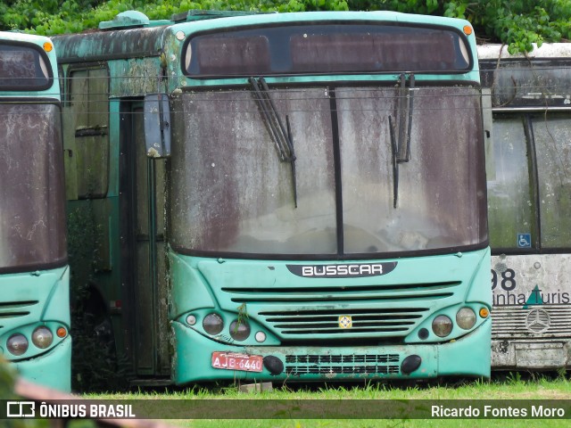 Sucata e Desmanches MR105 na cidade de Curitiba, Paraná, Brasil, por Ricardo Fontes Moro. Número da foto: #8858365.