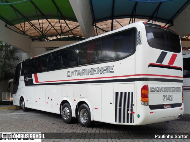 Auto Viação Catarinense 2143 na cidade de Joinville, Santa Catarina, Brasil, por Paulinho Sartor. Número da foto: #8861307.