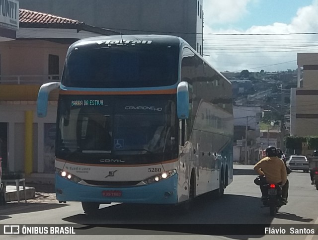 Viatran - Viação TransBrasília 5280 na cidade de Barra da Estiva, Bahia, Brasil, por Flávio  Santos. Número da foto: #8860246.