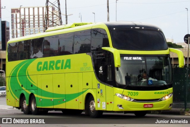Viação Garcia 7039 na cidade de São Paulo, São Paulo, Brasil, por Junior Almeida. Número da foto: #8785076.