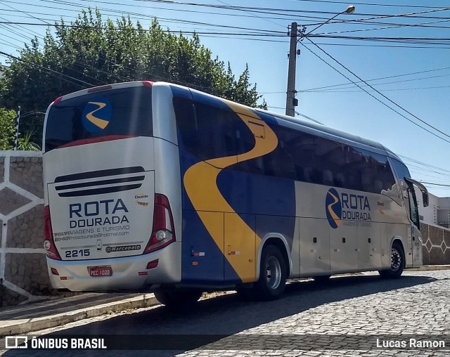Rota Dourada Viagens e Turismo 2215 na cidade de Serra Talhada, Pernambuco, Brasil, por Lucas Ramon. Número da foto: #8865144.