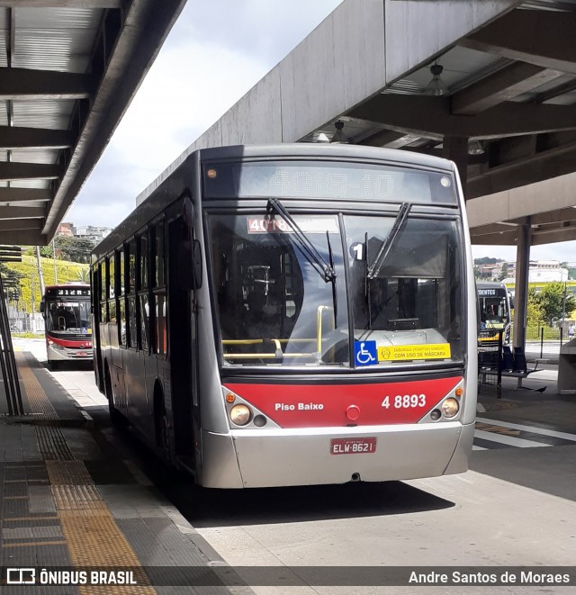 Express Transportes Urbanos Ltda 4 8893 na cidade de São Paulo, São Paulo, Brasil, por Andre Santos de Moraes. ID da foto: 8864297.