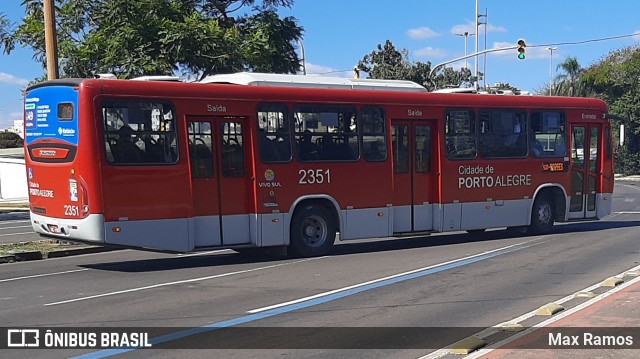 Viação Belém Novo 2351 na cidade de Porto Alegre, Rio Grande do Sul, Brasil, por Max Ramos. ID da foto: 8865707.