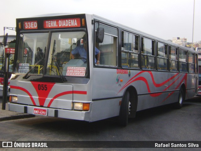 ETCD - Empresa de Transporte Coletivo de Diadema 055 na cidade de Diadema, São Paulo, Brasil, por Rafael Santos Silva. ID da foto: 8789022.