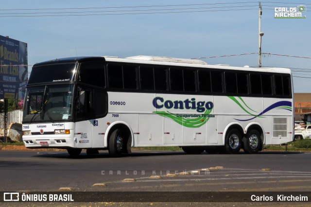 Contigo Transportadora Turística 7000 na cidade de Foz do Iguaçu, Paraná, Brasil, por Carlos Kircheim. ID da foto: 8790974.