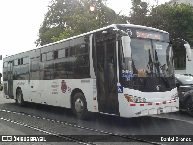 Magasoso 270 na cidade de Catedral, San José, San José, Costa Rica, por Daniel Brenes. Número da foto: #8792770.