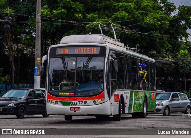 Metra - Sistema Metropolitano de Transporte 7218 na cidade de São Paulo, São Paulo, Brasil, por Lucas Mendes. Número da foto: #8792747.