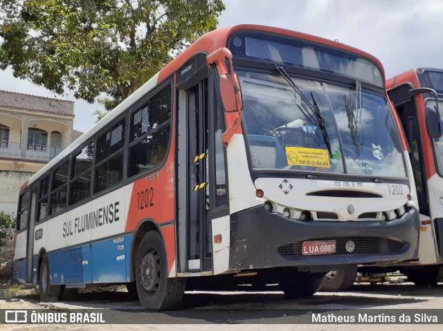 Viação Sul Fluminense 1202 na cidade de Volta Redonda, Rio de Janeiro, Brasil, por Matheus Martins da Silva. Número da foto: #8795310.