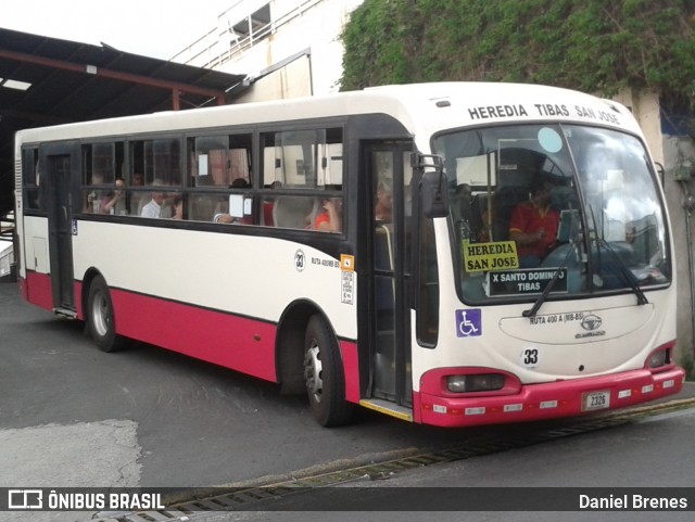 Microbuses Rapidas Heredianas 33 na cidade de Carmen, San José, San José, Costa Rica, por Daniel Brenes. Número da foto: #8794945.