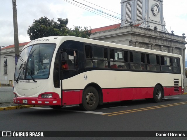 Microbuses Rapidas Heredianas 43 na cidade de San Juan de Tibás, Tibás, San José, Costa Rica, por Daniel Brenes. Número da foto: #8794987.