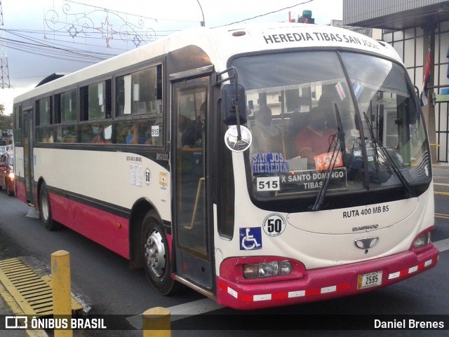 Microbuses Rapidas Heredianas 50 na cidade de San Juan de Tibás, Tibás, San José, Costa Rica, por Daniel Brenes. Número da foto: #8794991.