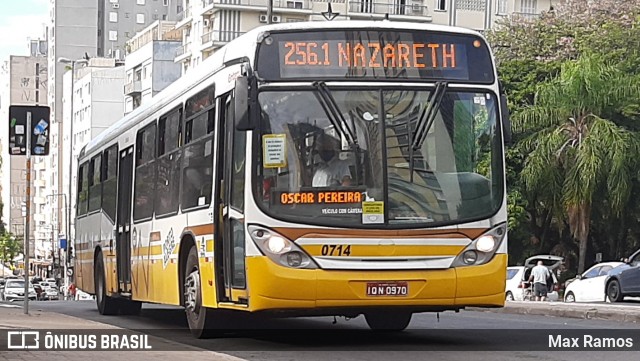 Companhia Carris Porto-Alegrense 0714 na cidade de Porto Alegre, Rio Grande do Sul, Brasil, por Max Ramos. Número da foto: #8799569.