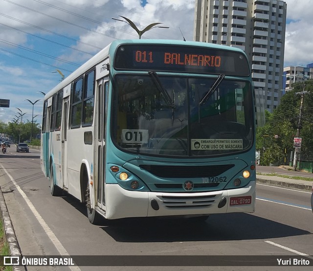 Vega Manaus Transporte 1012062 na cidade de Manaus, Amazonas, Brasil, por Yuri Brito. Número da foto: #8798197.