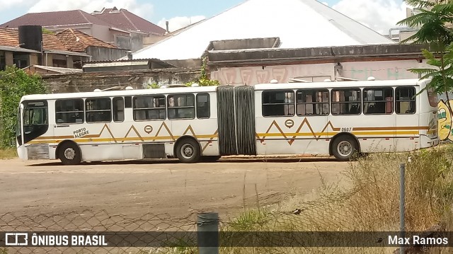 Companhia Carris Porto-Alegrense 0607 na cidade de Porto Alegre, Rio Grande do Sul, Brasil, por Max Ramos. Número da foto: #8802245.