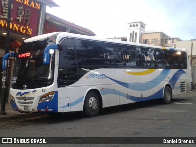 Coopepar RL 88 na cidade de Carmen, San José, San José, Costa Rica, por Daniel Brenes. Número da foto: #8801342.