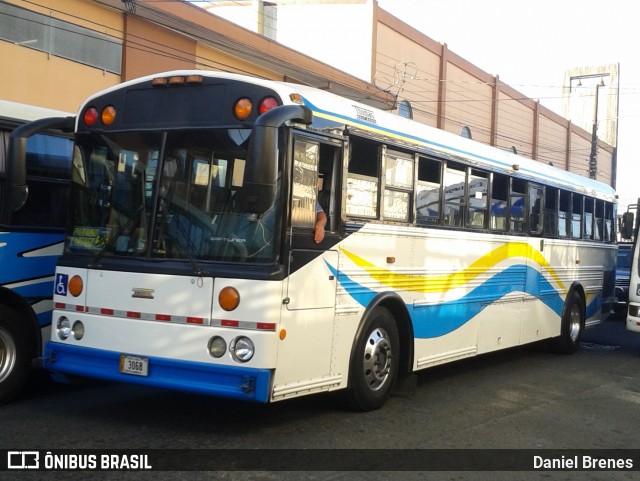 Coopepar RL CB 3068 na cidade de Oriental, Cartago, Cartago, Costa Rica, por Daniel Brenes. Número da foto: #8801473.
