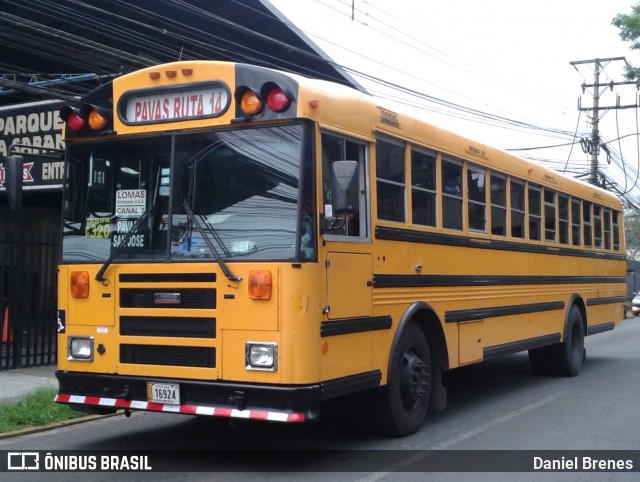 Autotransportes Pavas SJB 16924 na cidade de Merced, San José, San José, Costa Rica, por Daniel Brenes. Número da foto: #8800369.