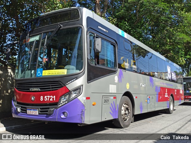 Auto Viação Transcap 8 5721 na cidade de São Paulo, São Paulo, Brasil, por Caio  Takeda. ID da foto: 8802420.