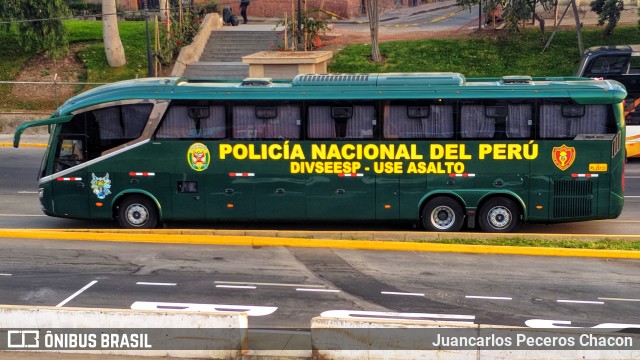 Policia Nacional  na cidade de Lima, Lima, Lima Metropolitana, Peru, por Juancarlos Peceros Chacon. Número da foto: #8866947.