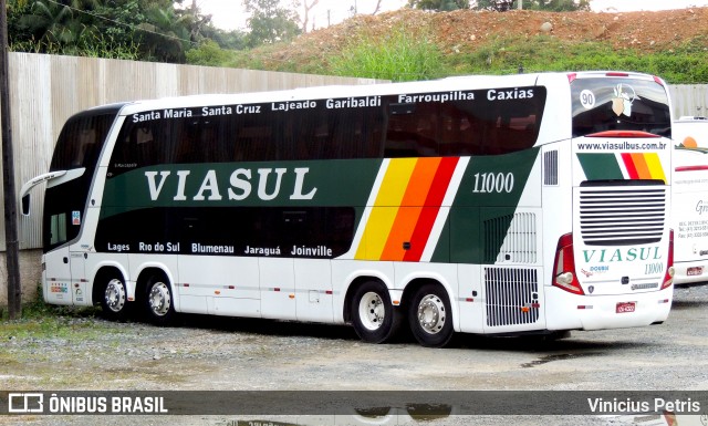 Viasul - Auto Viação Venâncio Aires 11000 na cidade de Joinville, Santa Catarina, Brasil, por Vinicius Petris. ID da foto: 8893328.