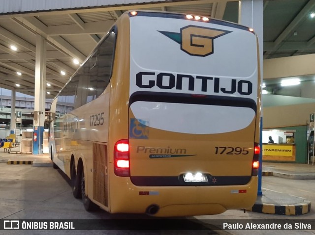 Empresa Gontijo de Transportes 17295 na cidade de Rio de Janeiro, Rio de Janeiro, Brasil, por Paulo Alexandre da Silva. Número da foto: #8897100.