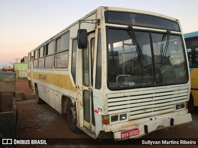 Escolares 0590 na cidade de Anápolis, Goiás, Brasil, por Sullyvan Martins Ribeiro. Número da foto: #8898061.