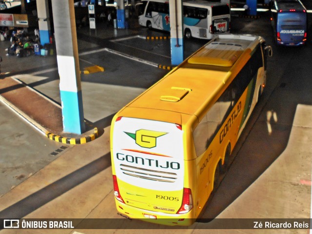 Empresa Gontijo de Transportes 19005 na cidade de Rio de Janeiro, Rio de Janeiro, Brasil, por Zé Ricardo Reis. ID da foto: 8898938.