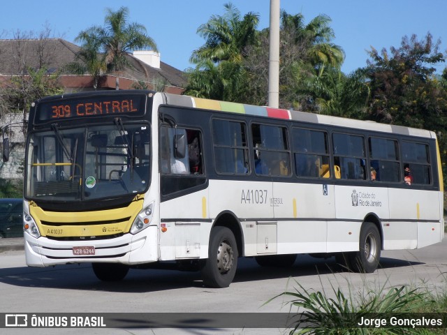 Real Auto Ônibus A41037 na cidade de Rio de Janeiro, Rio de Janeiro, Brasil, por Jorge Gonçalves. Número da foto: #8899187.