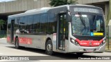 Express Transportes Urbanos Ltda 4 8233 na cidade de São Paulo, São Paulo, Brasil, por Cleverson dos Reis Giraldi. Número da foto: #:id.