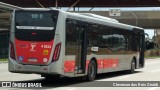 Express Transportes Urbanos Ltda 4 8233 na cidade de São Paulo, São Paulo, Brasil, por Cleverson dos Reis Giraldi. Número da foto: #:id.