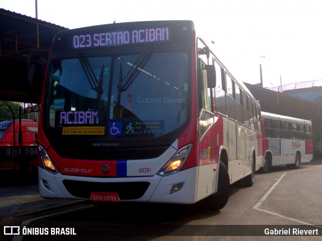 Suzantur Mauá 831 na cidade de Mauá, São Paulo, Brasil, por Gabriel Rievert. Número da foto: #8904416.