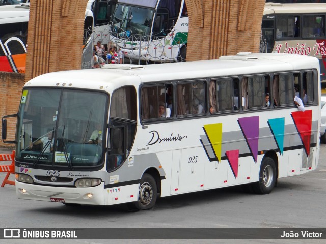 Domínio Transportadora Turística 925 na cidade de Aparecida, São Paulo, Brasil, por João Victor. Número da foto: #8906785.