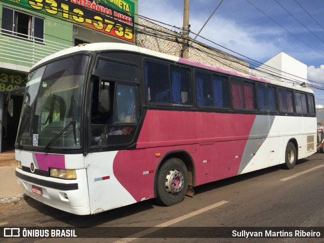 Ônibus Particulares 0088 na cidade de Anápolis, Goiás, Brasil, por Sullyvan Martins Ribeiro. Número da foto: #8913378.