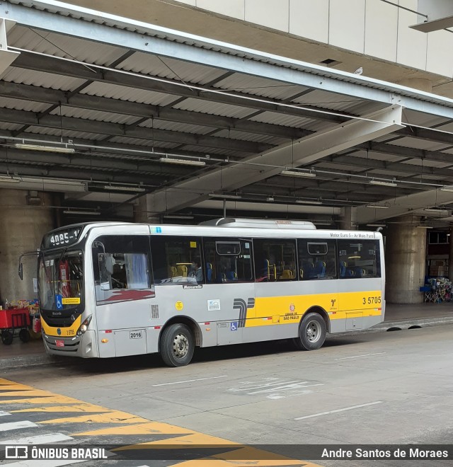 Upbus Qualidade em Transportes 3 5705 na cidade de São Paulo, São Paulo, Brasil, por Andre Santos de Moraes. ID da foto: 8915765.