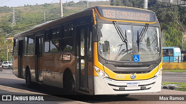 Companhia Carris Porto-Alegrense 0008 na cidade de Porto Alegre, Rio Grande do Sul, Brasil, por Max Ramos. Número da foto: #8914325.
